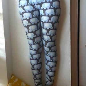 Blue elephant leggings